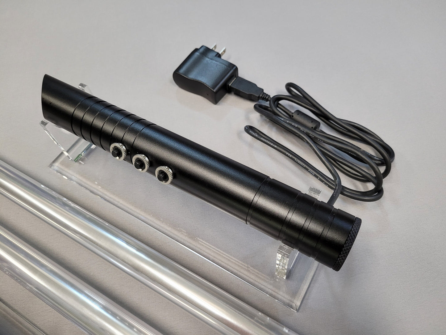 Lightsaber Color Change RGB Lightsaber Lamp Aluminum Hilt 7 Colors in one Star Wars Gift Bossaber Lamp Light wall Plug and USB "The Raver"
