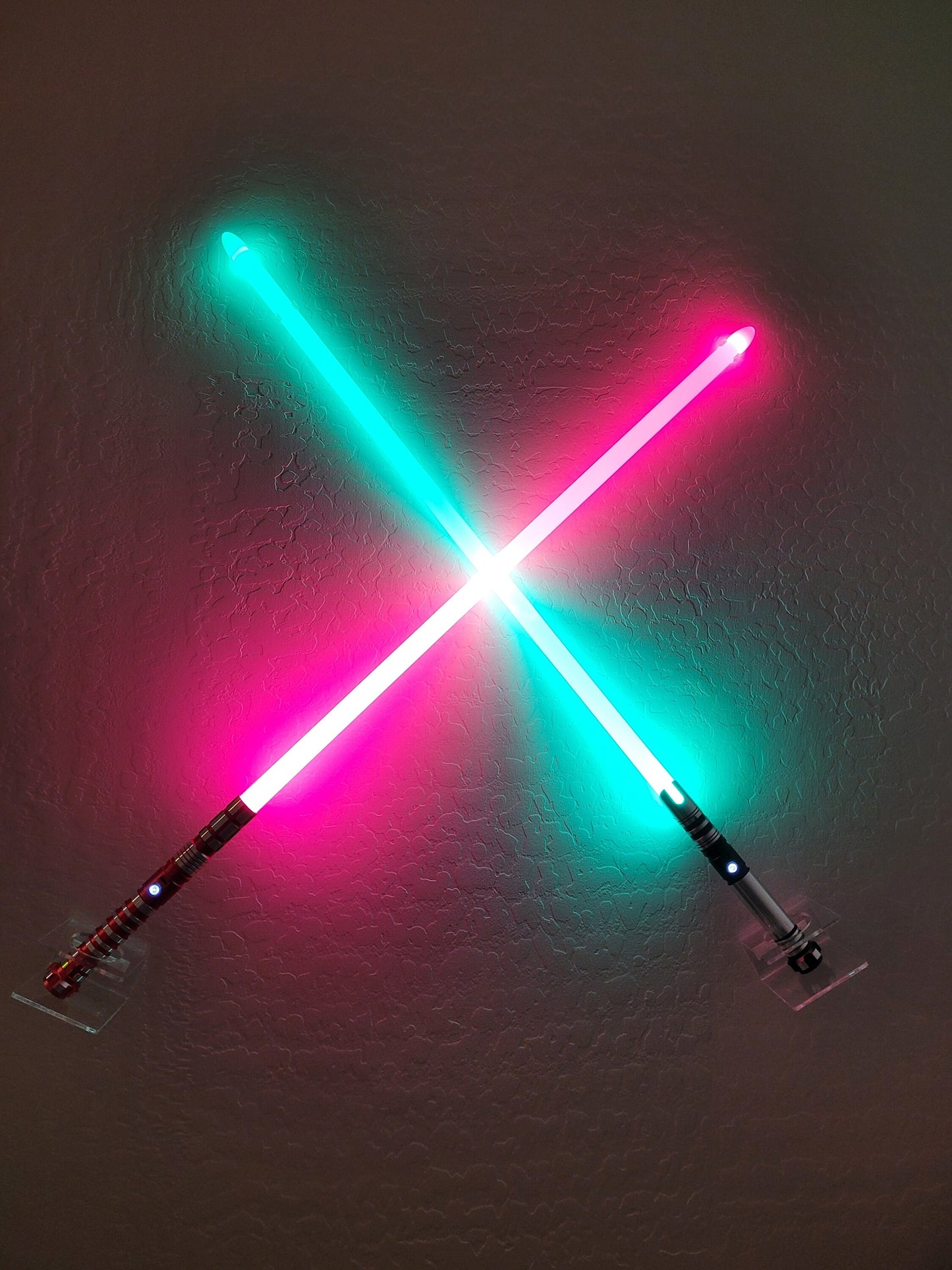 Lightsaber Wall Mount Display Vertical Saber Wall Mount Acrylic Light saber Stand Holder Extremely Durable Star Wars Gift Bossaber